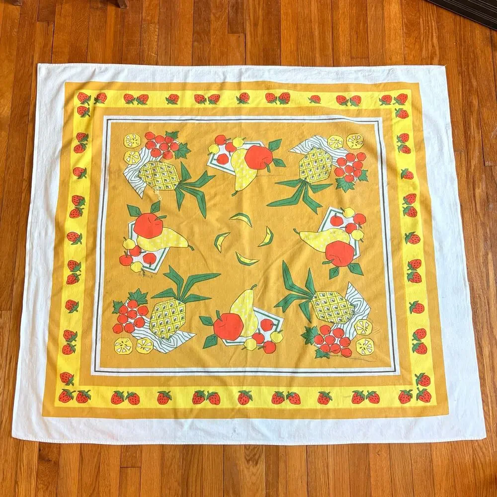 Vintage Cotton Fruit Tablecloth 46
